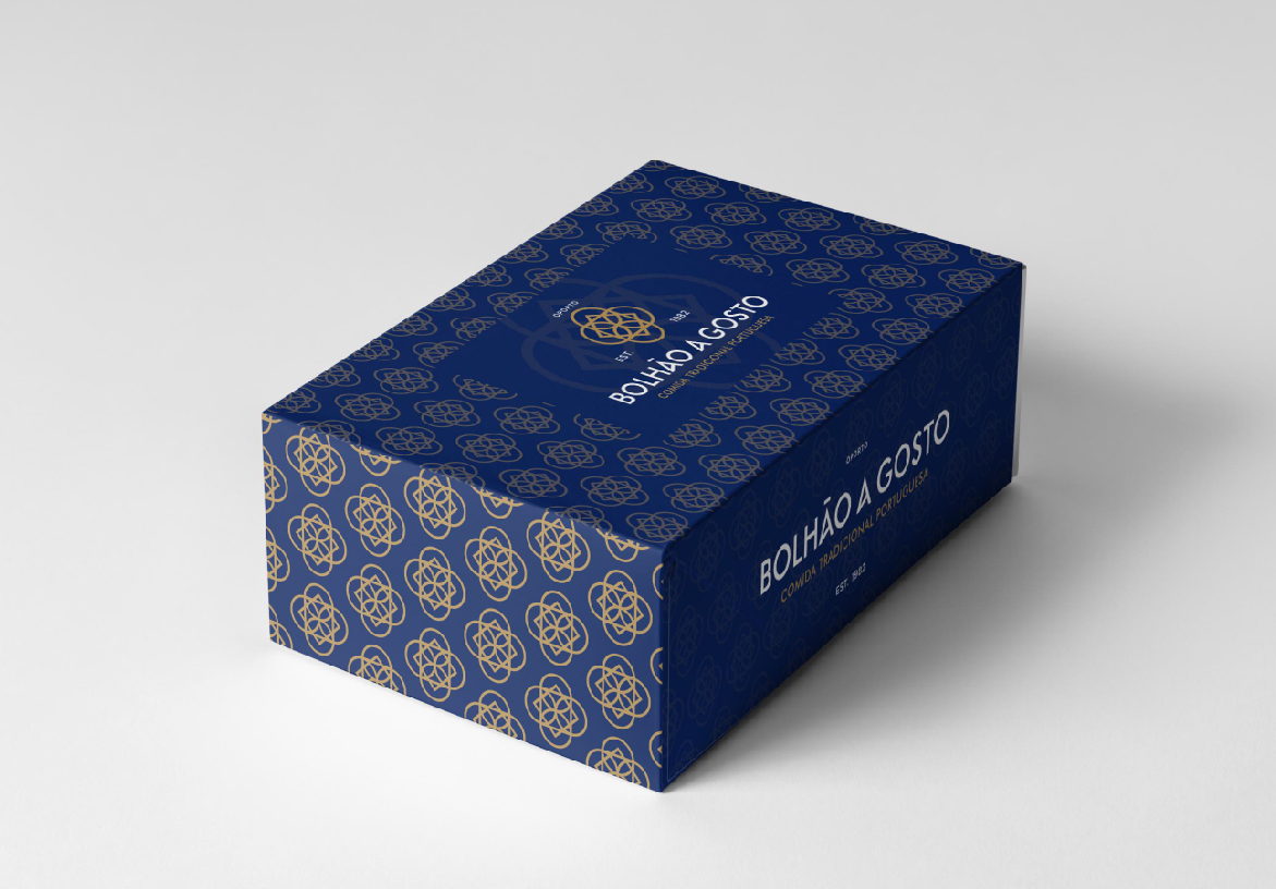 Premium deep blue pastry box featuring a repeating gold geometric pattern inspired by Portuguese tiles, designed for Bolhão A Gosto.